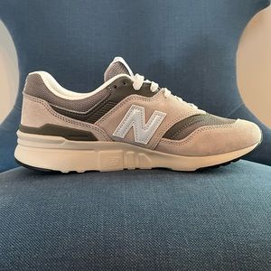 Brand new rare new balance 997H